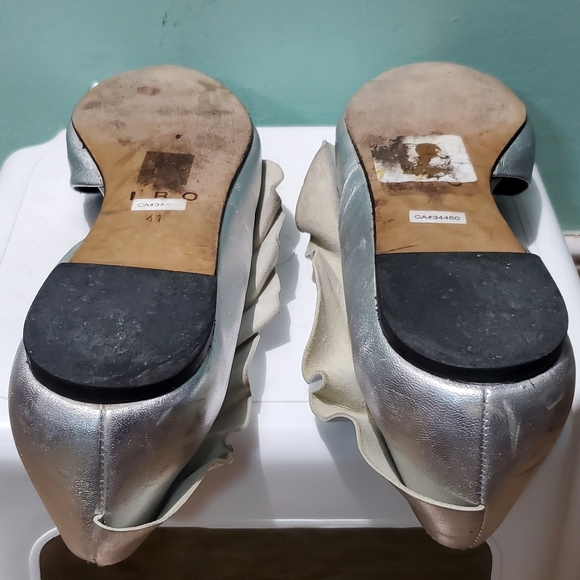 IRO Ruffled Silver Metallic Leather Pointed Toe D'Orsay Flats sz 41 - Picture 10 of 15